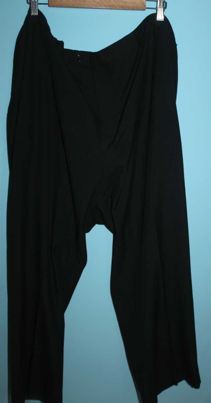 Spodnie damskie czarne rozmiar 54