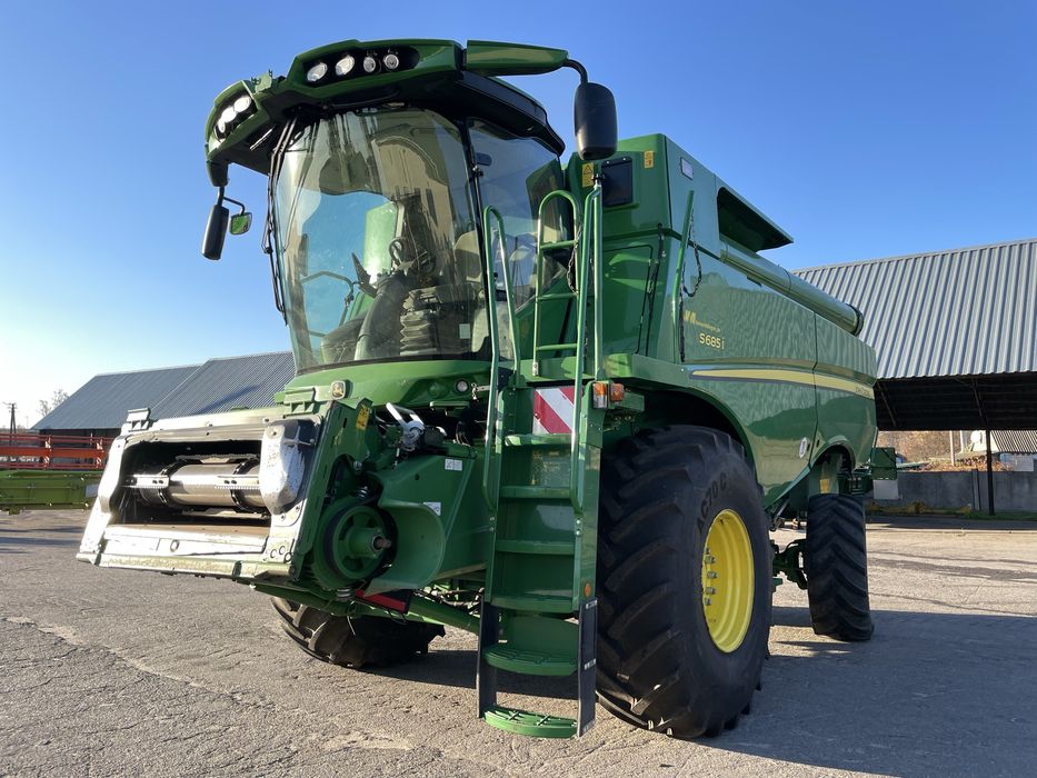Комбайн John Deere S685i 2015 Продаж