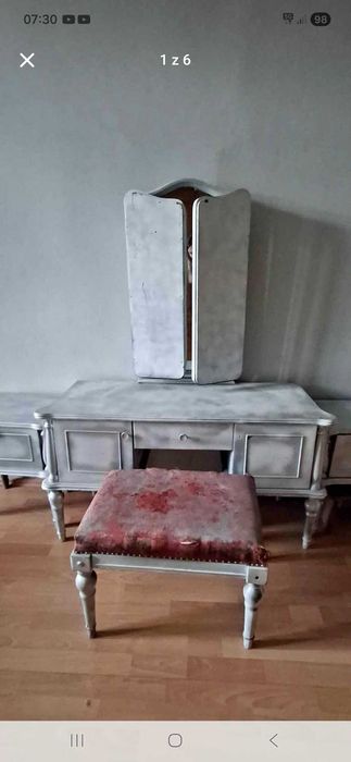 Prl meble/toaletka z lustrem plus pufa i dwie szafki nocne