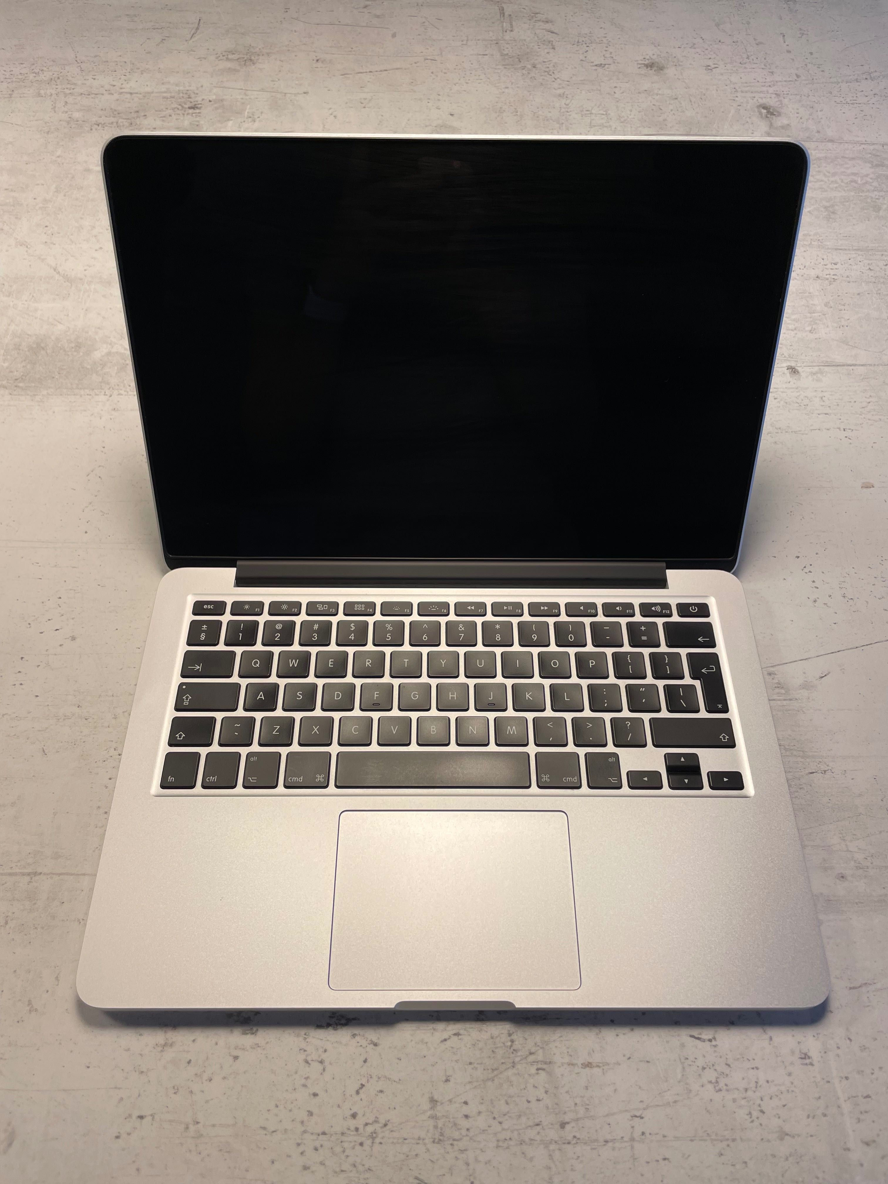 Apple Macbook Pro (Retina 13" / 2.7GHz i5 / 8GB / 128GB / Early 2015)
