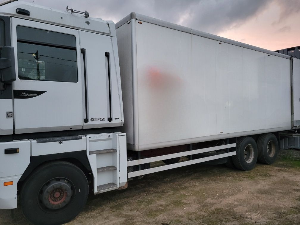 Camião Renault Magnum 430