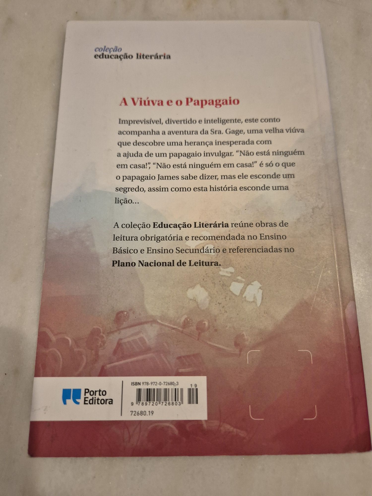 Livro - A Viuva e o Papagaio