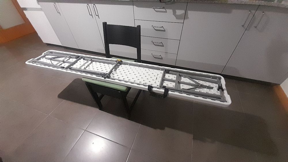 Bancos de pvc e ferro