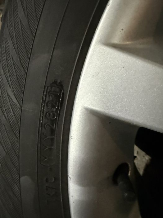 Тітани титани диск bmw f10 f11 5/12018 резина Yokohama шип 235/55/18