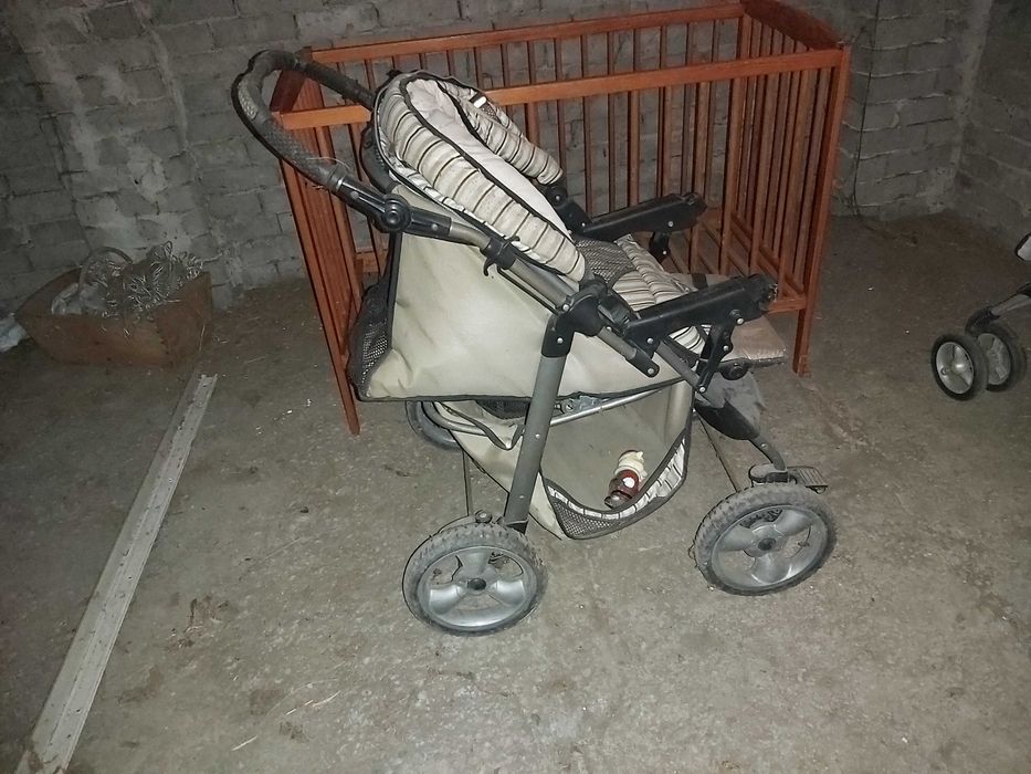 Mam do sprzedania 2 wózki oraz łóżeczko