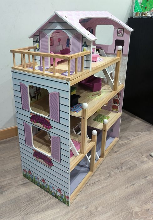 Casa bonecas usada
