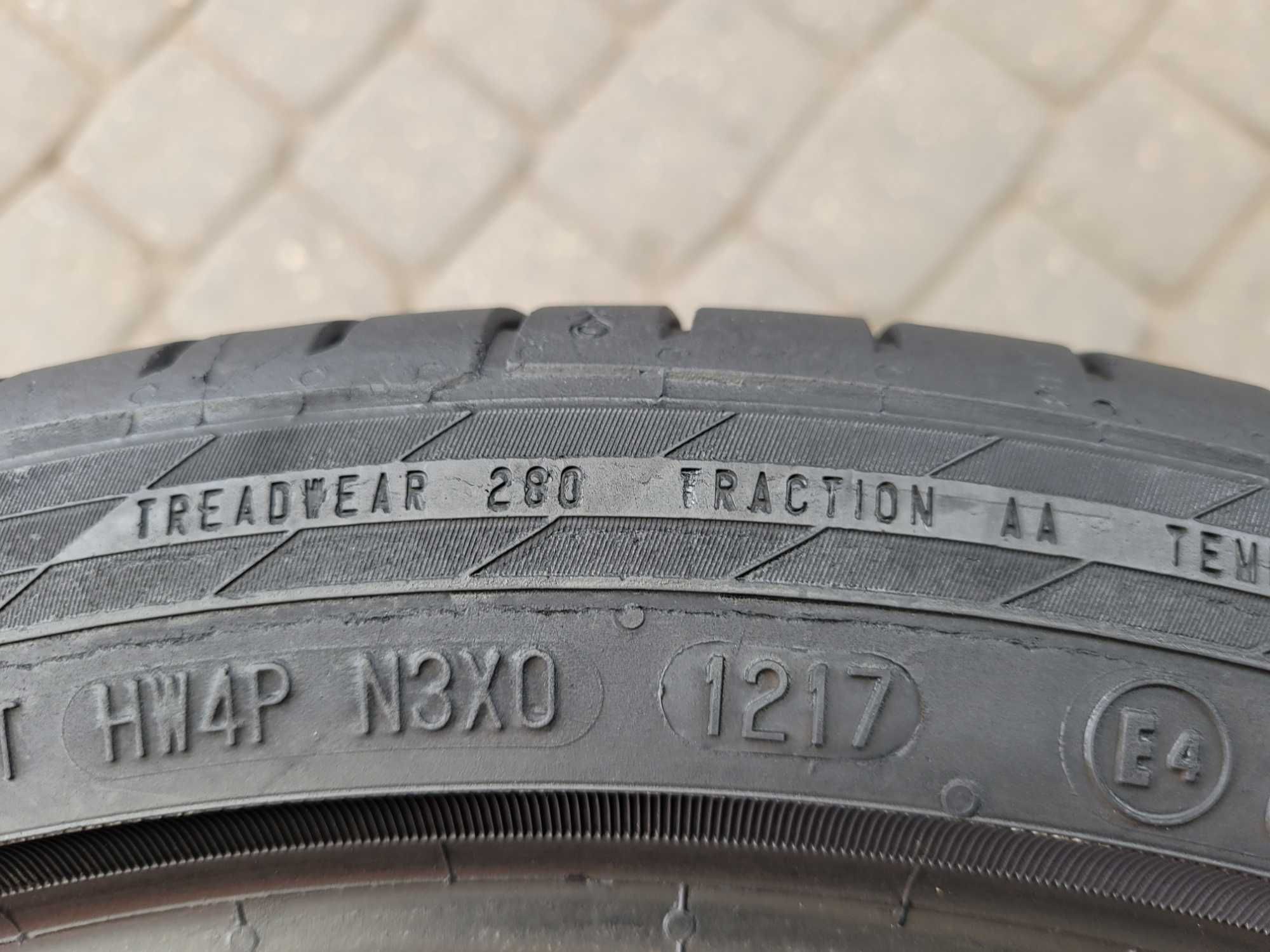 245 / 35 R  19  Continental