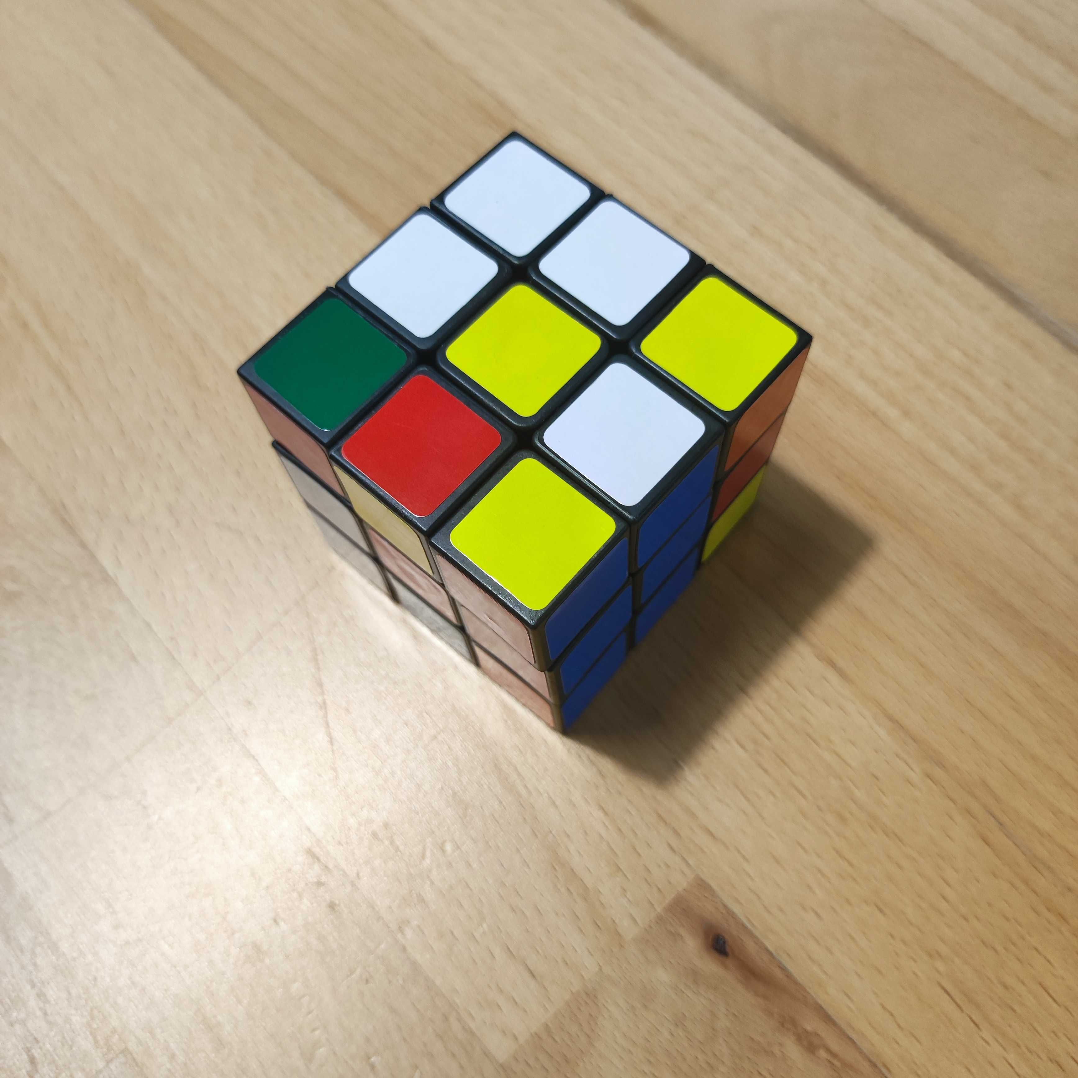 Brinquedo Cubo mágico