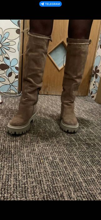 Чоботи-труби з натуральної замші