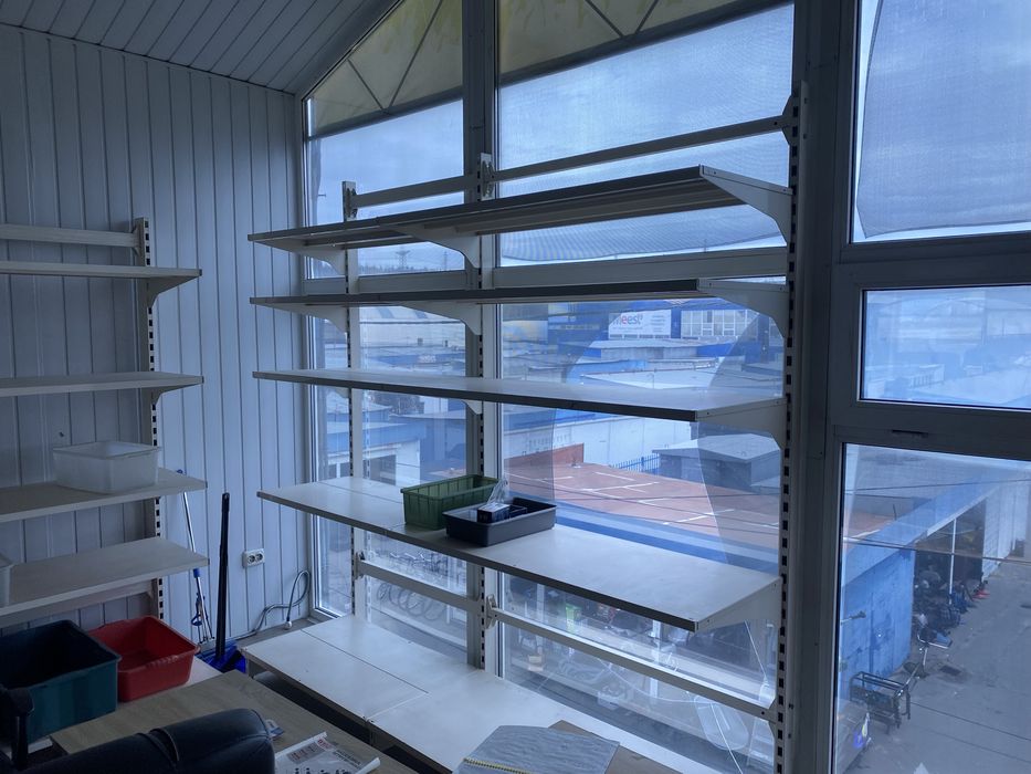 стеллажи металлические витрина