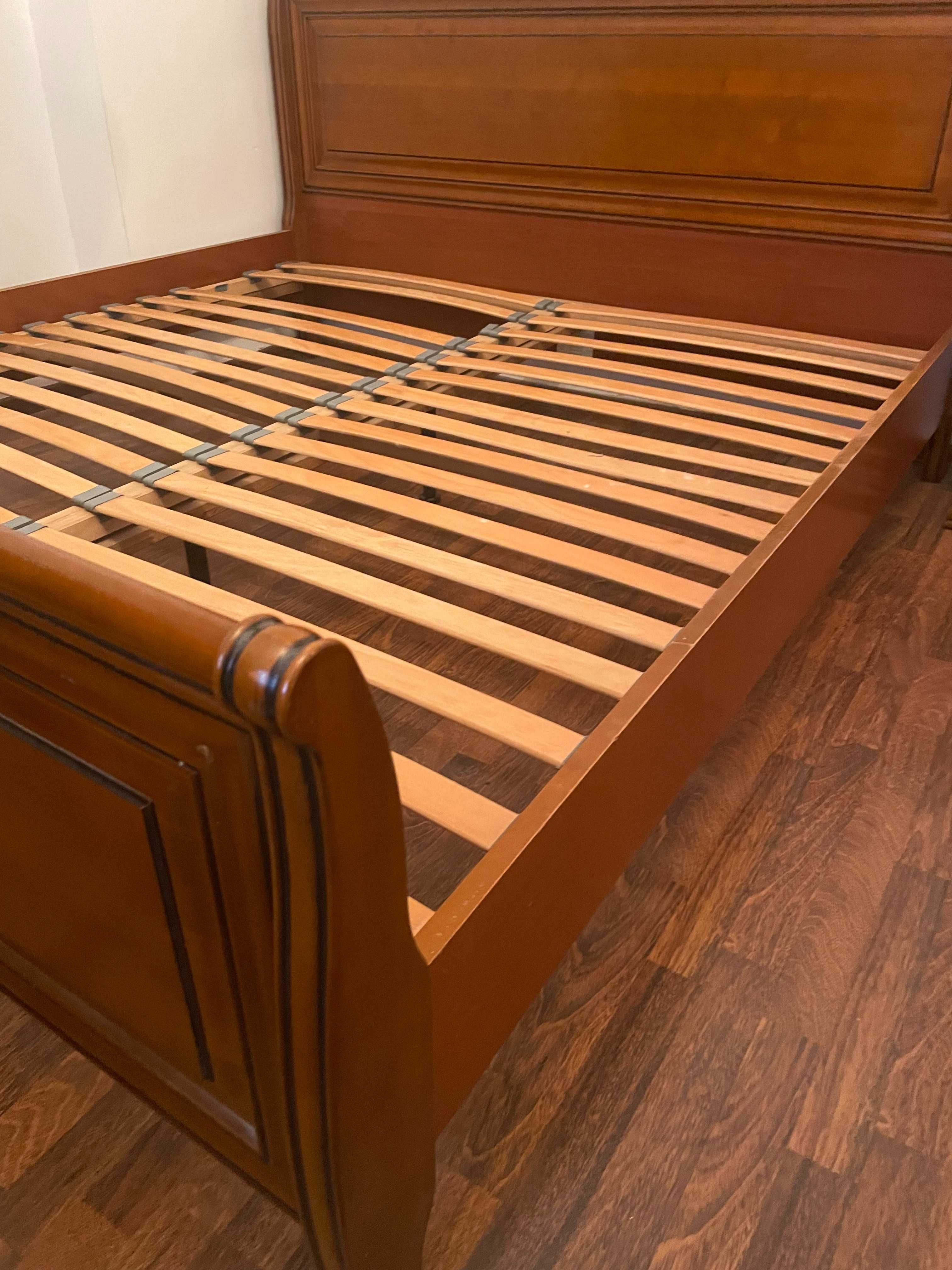 Łóżko z drewna litego z ramą pod materac 180x200 cm
