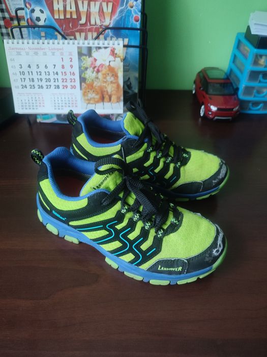 Кросівки на хлопчика 37р,  стелька 23,5см