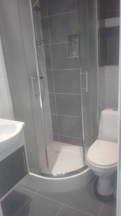 Sprzedam umeblowaną kawalerkę w Katowicach ul. Oswobodzenia