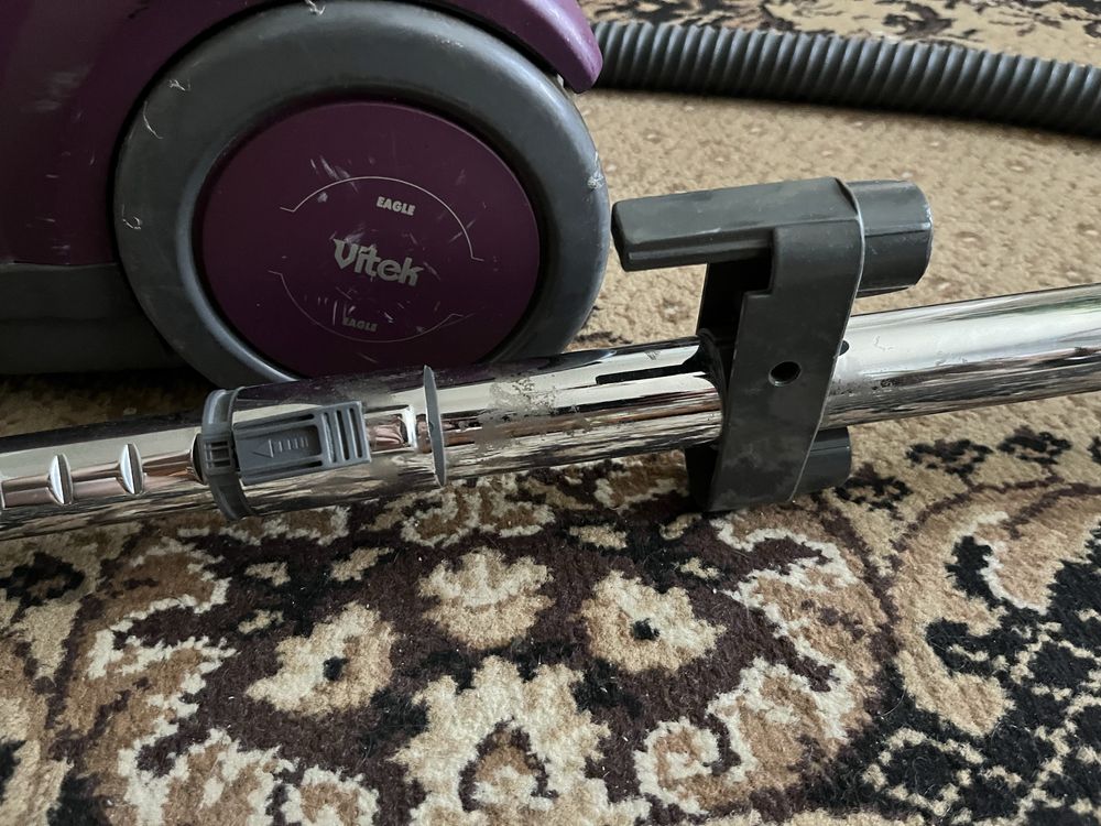 Пилосос Vitek VT-1812 Eagle