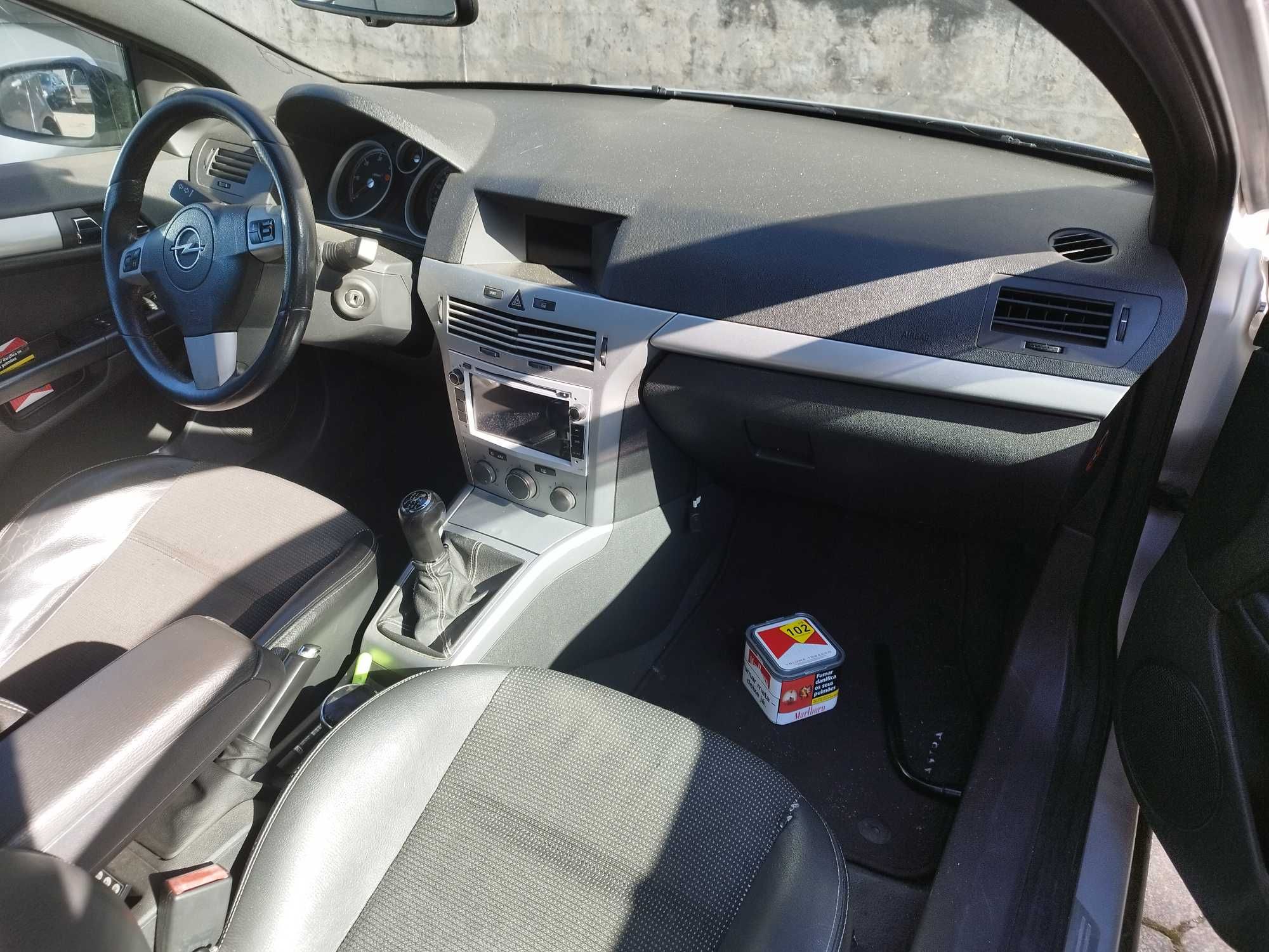 Opel Astra H GTC 1.9 CDTI 150cv