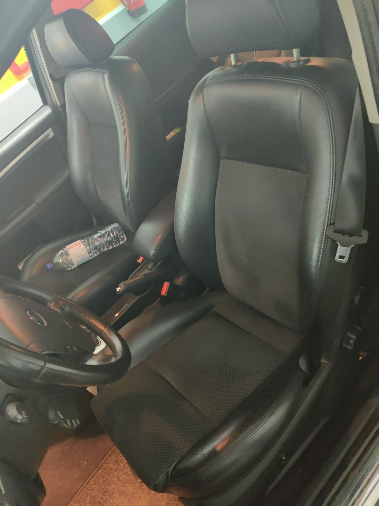 Ford Mondeo 1.8 SCI 130cv Titanium impecável