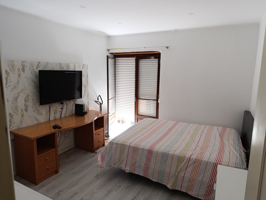 Quarto para alugar em monte Abraão