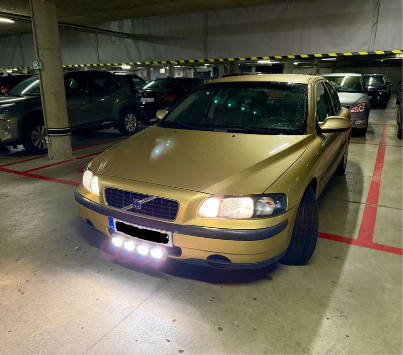 Volvo s60 2.0T godny uwagi 180km benzyna 2001r okazja