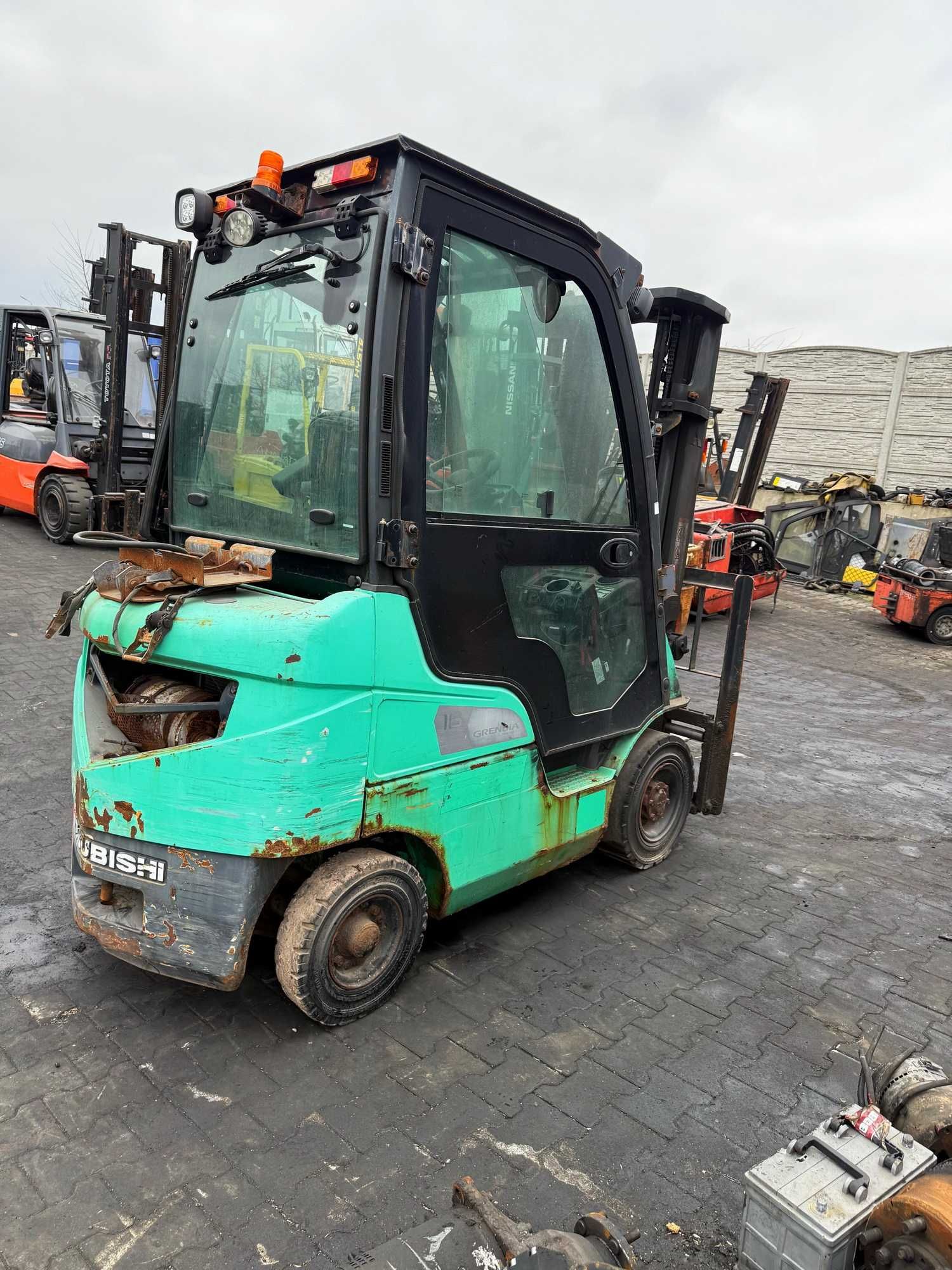 wózek widłowy MITSUBISHI FG18NT 1800kg Triplex 4.70m kabina 2020' rok