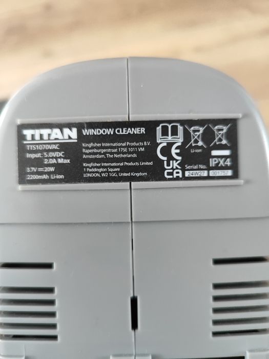 Myjka do okien Titan, rok produkcji 2024, nowa
