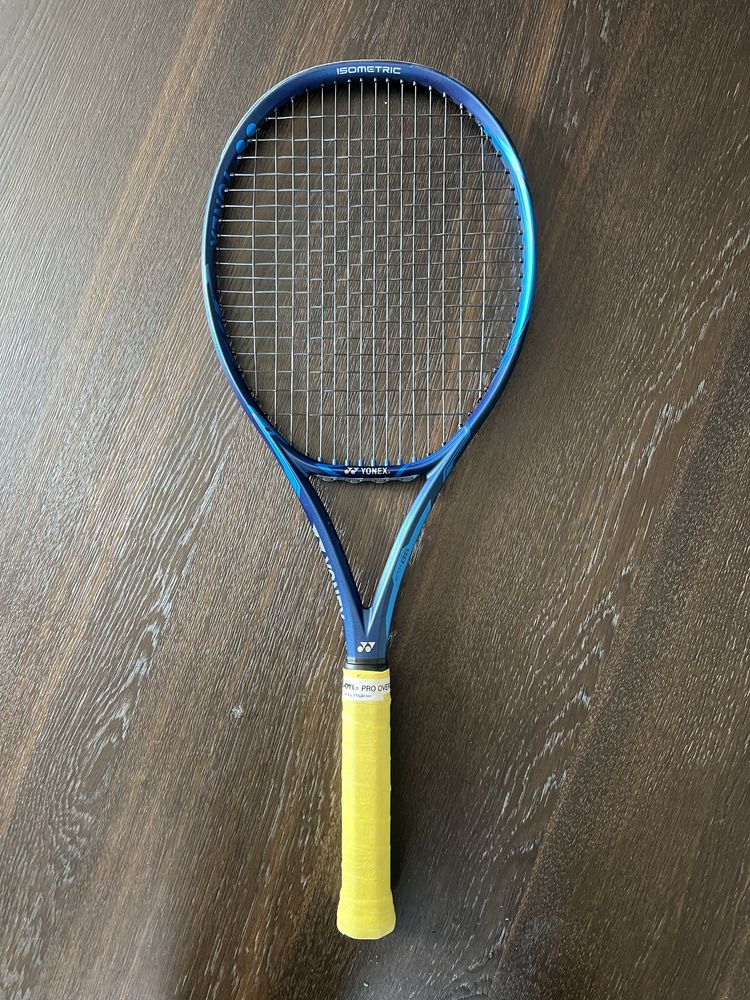 Yonex Ezone 98 TOUR