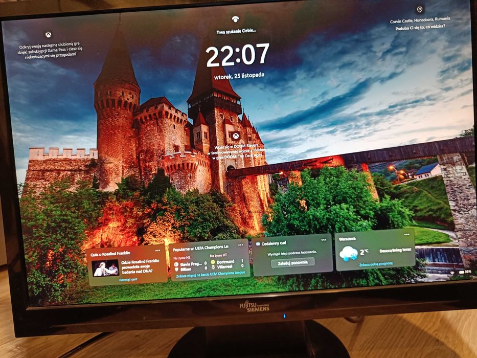 Monitor 22" Fujitsu Siemens LSL 3220WS + Bogaty Zestaw Kabli