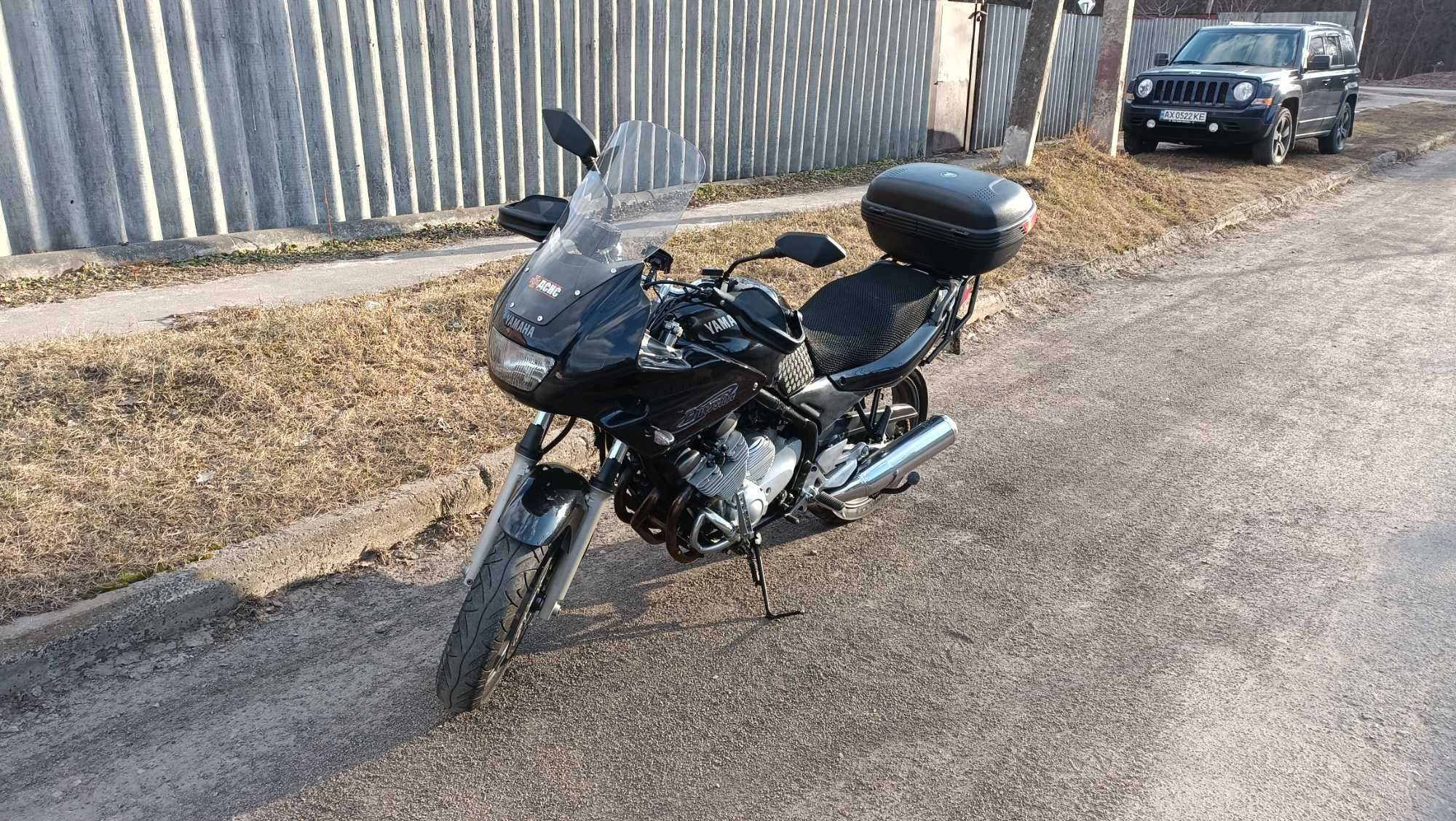 Мотоцикл Yamaha xj600s