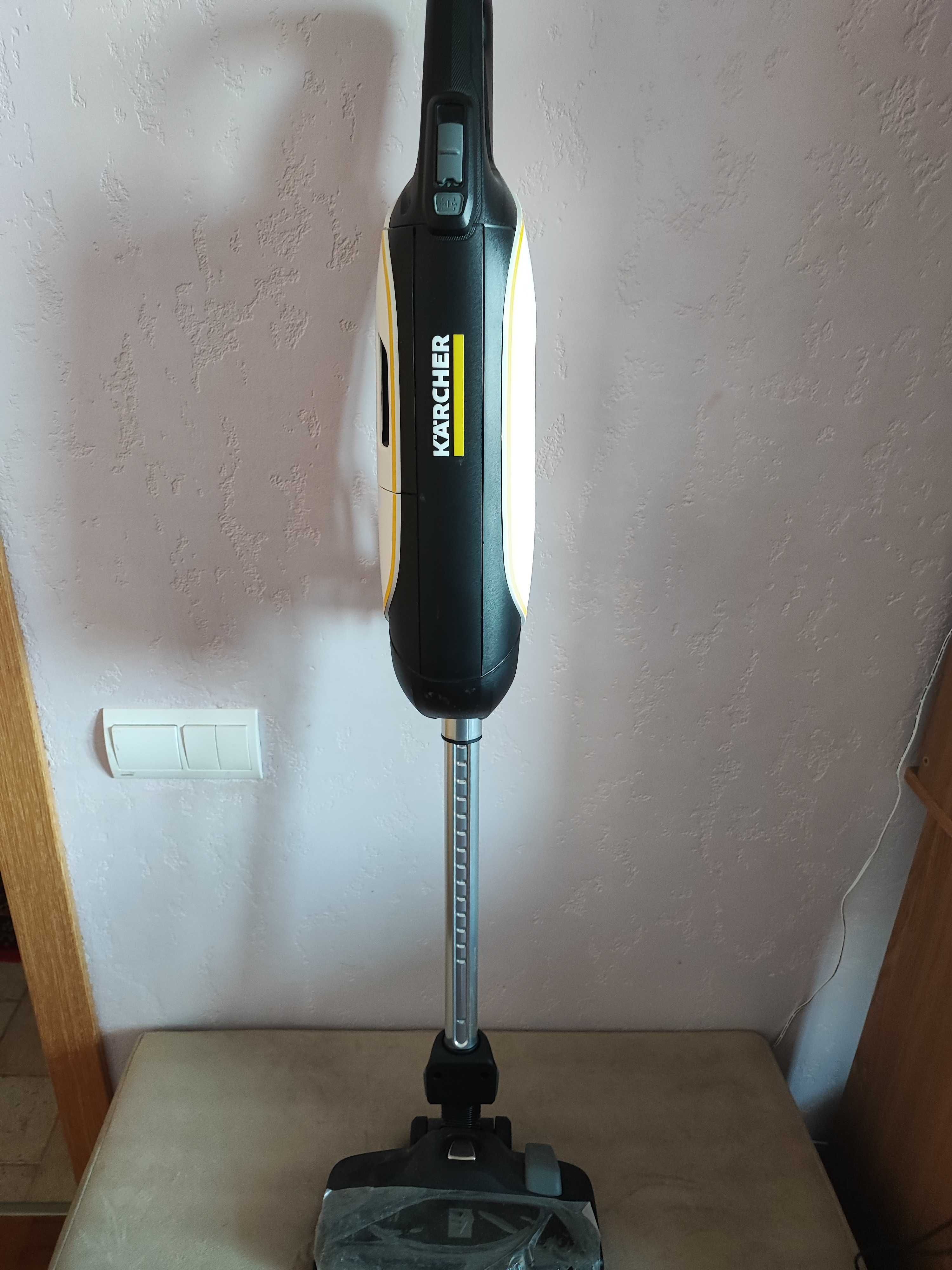 Пылесос KARCHER VC 5 premium  в идеальном состоянии