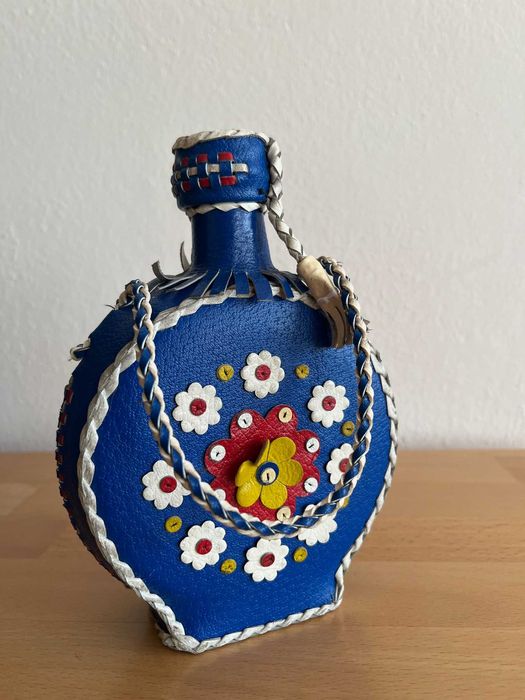 piękna ozdobna karafka  butelka dekoracja