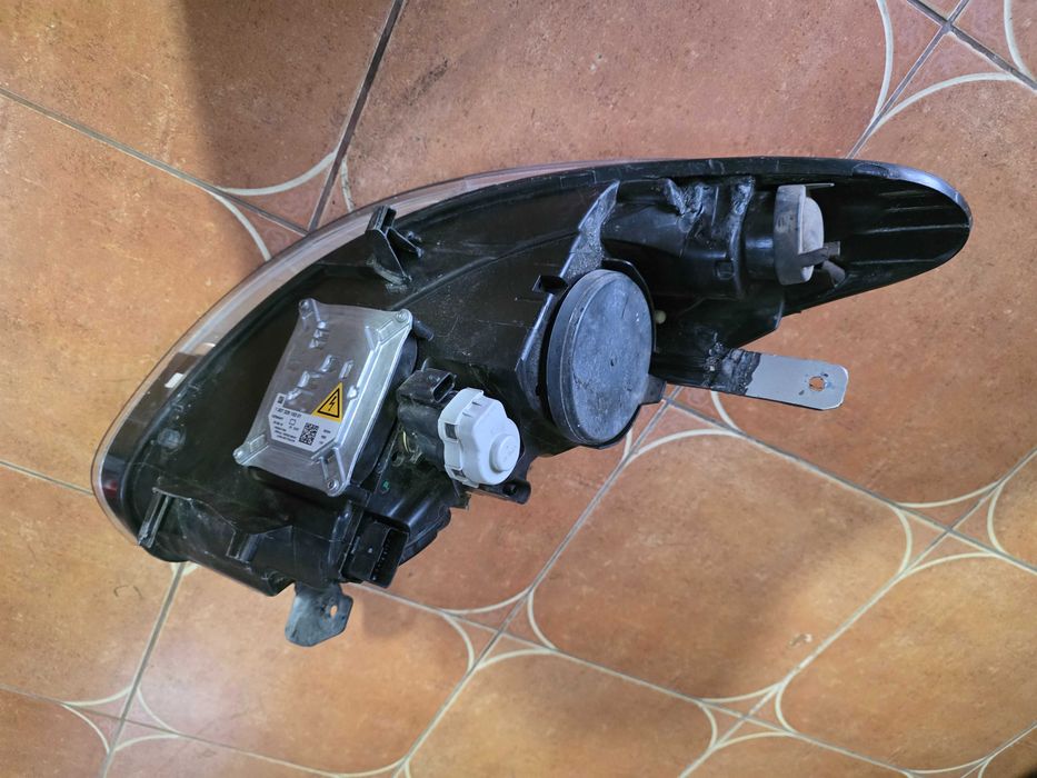 фара ксенонова до рено флюенс 2012 року 2,0  ліва