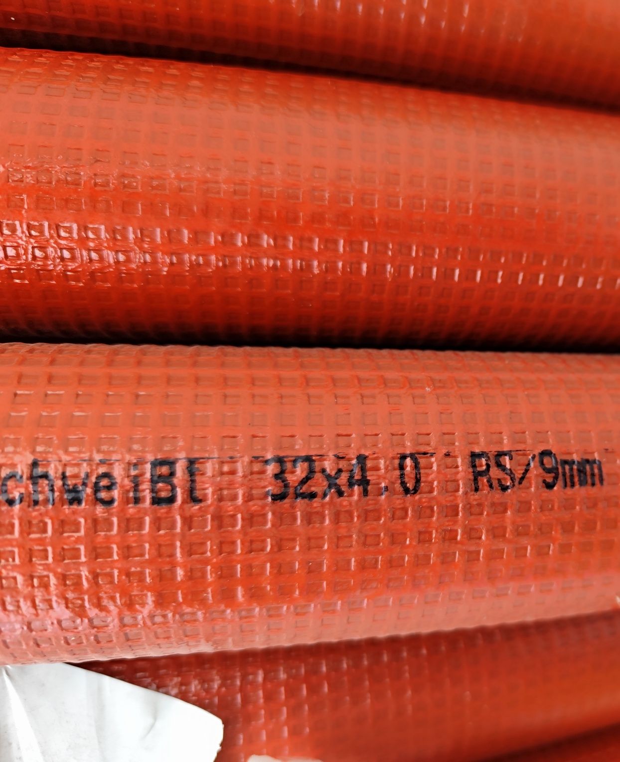 Otulina izolacja na rury fi32 9mm PEX