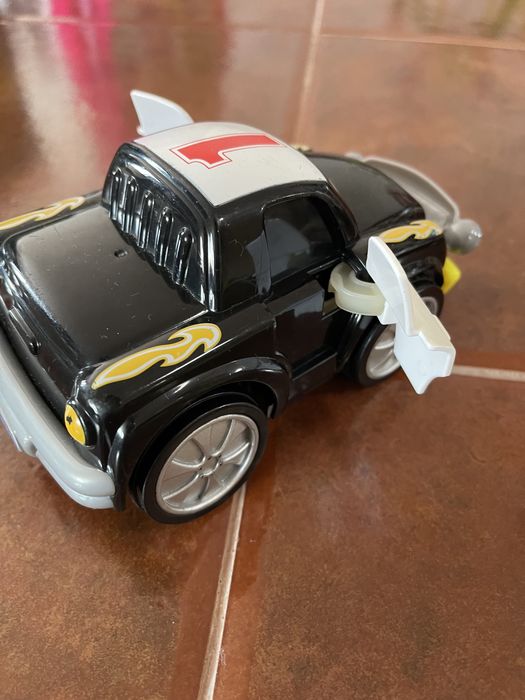 Carrinho de brincar da Chicco, com velocidade, a pilhas