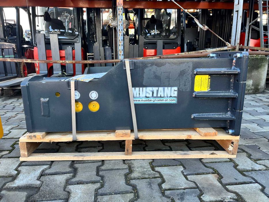 Młot Hydrauliczny Wyburzeniowy Mustang HM550 JCB CAT YANMAR 6-11t