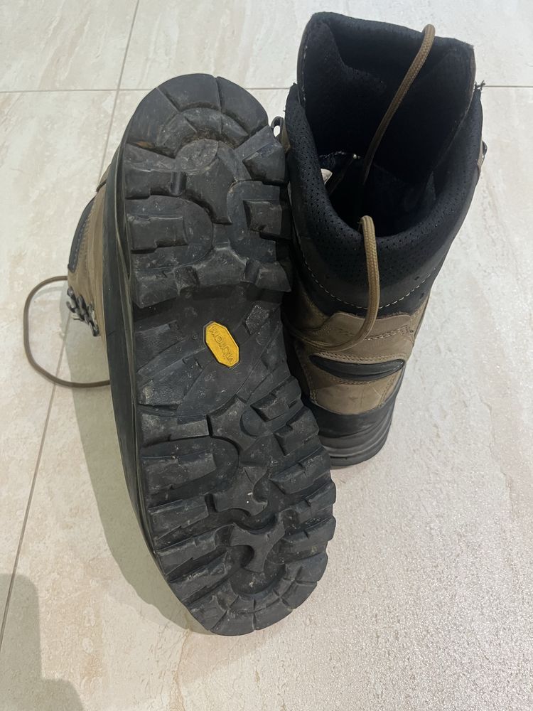 Черевики ботинки чоловічі Lowa gore-tex.