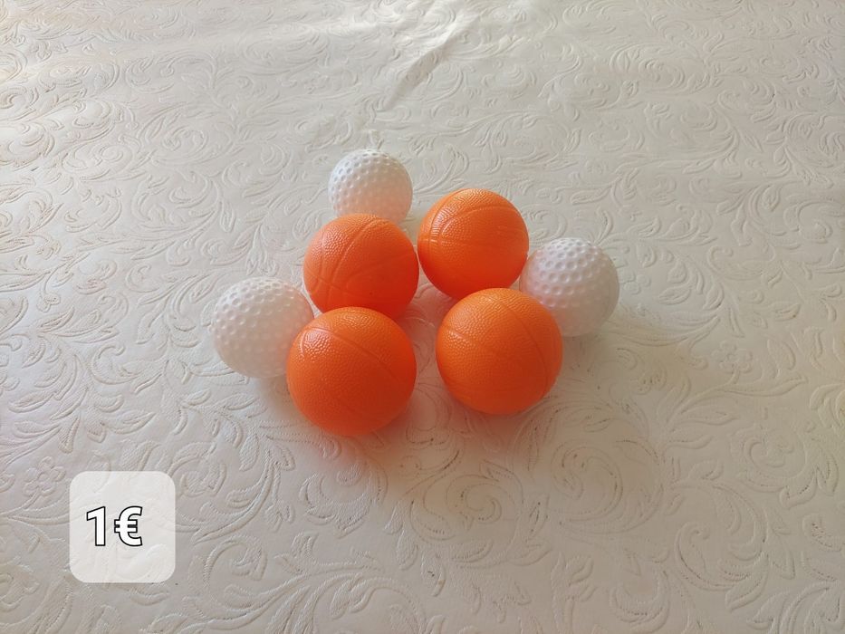 Variados brinquedos