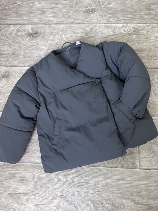 Стильна курточка від Zara