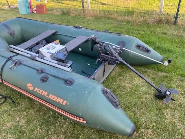Ponton Kolibri z twardą podłogą, silnikiem i echosondą