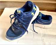Adidasy Under Amour buty sportowe do biegania granatowe 37/38