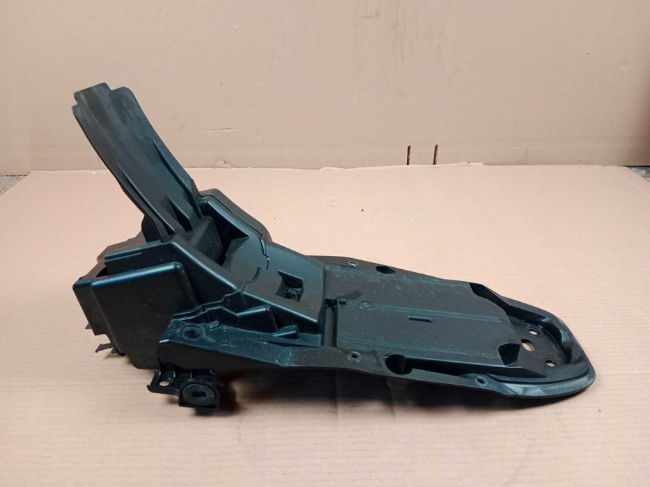 SUZUKI SV 650 X Wypełnienie Stelaża Tył Nadkole 2020