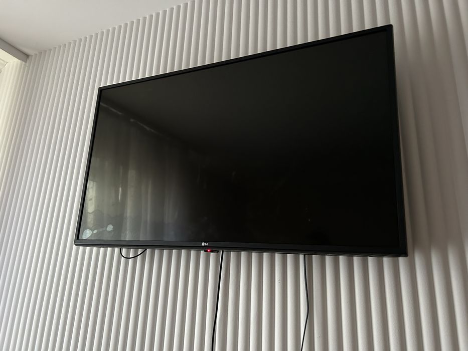 Телевізор  LG “43 на запчастини