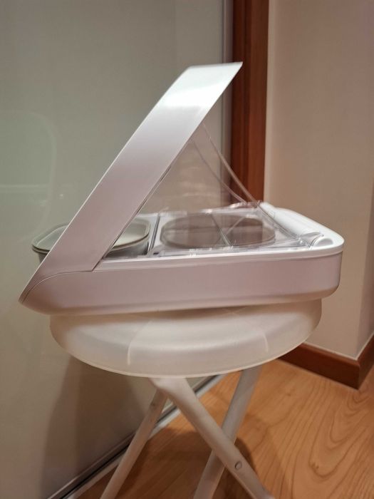 SureFeed Microchip Pet Feeder Connect Novo, nunca foi utilizado.