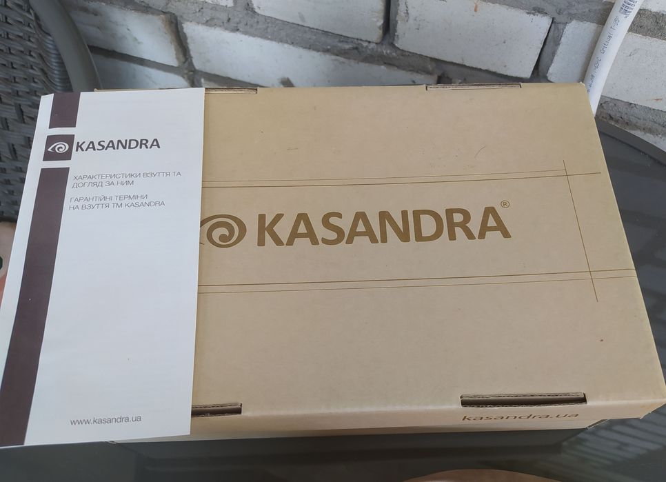 Туфлі жіночі беж.39р.(на 38),нубук