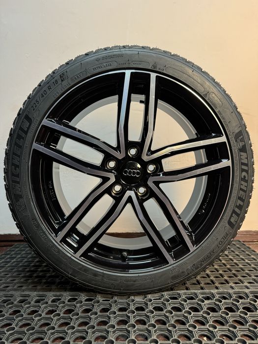 Диски Audi R18 5/112 A3/А4/S3/Q3 VW Golf Jetta шини Michelin 225/40/18