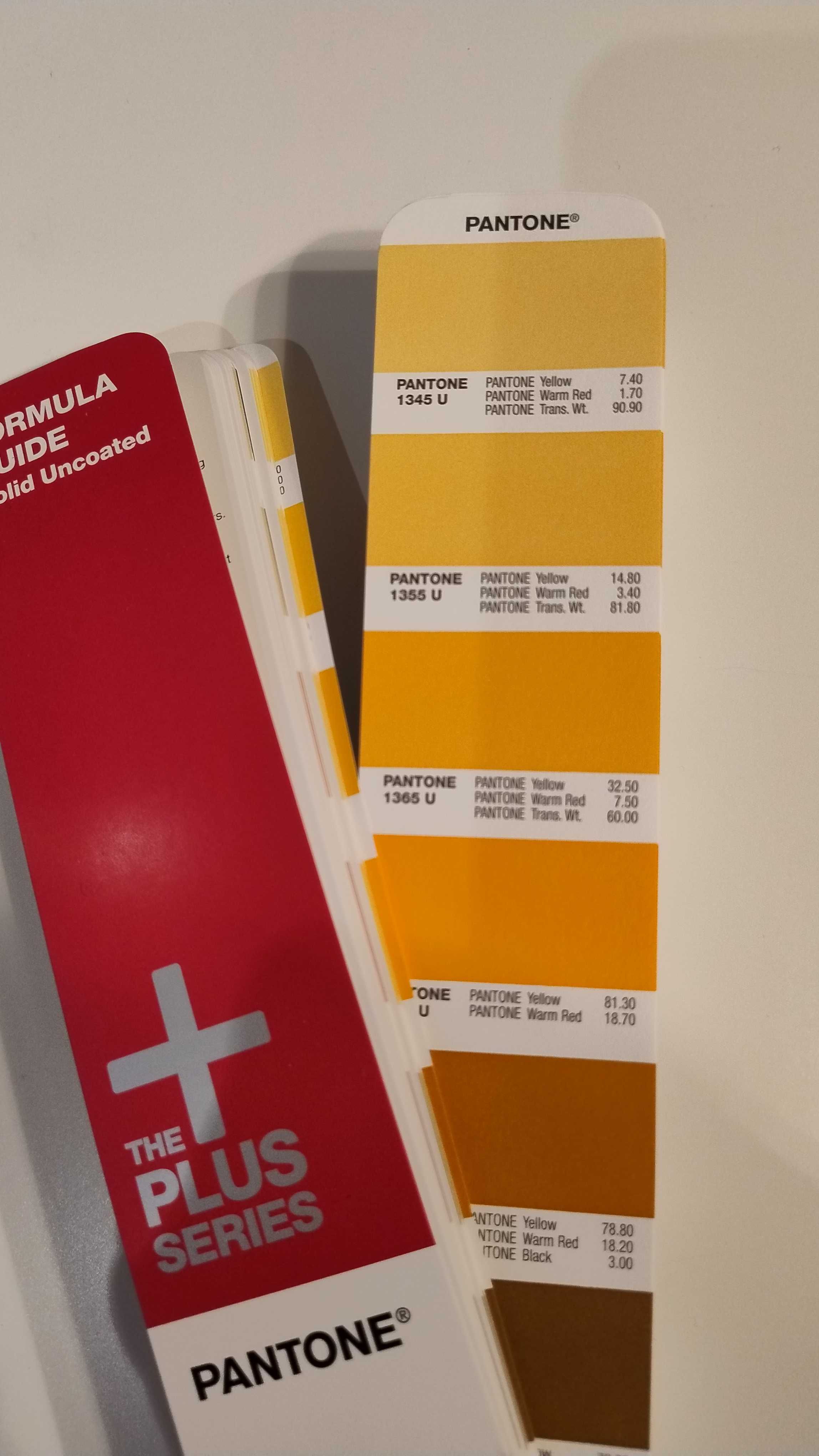 Wzornik Pantone Plus Series FORMULA GUIDE Solid Uncoated jak nowy