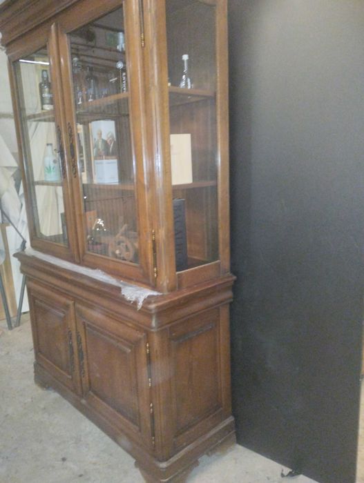 Movel e mesa de sala