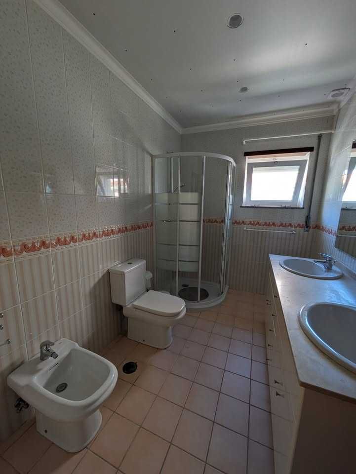 Quarto em Moradia (Braga)