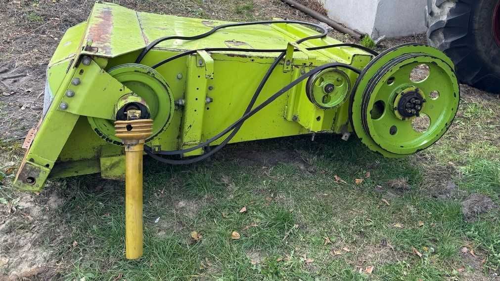 Podajnik pochyły gardziel z rewersem claas Dominator98, Mega, Commando