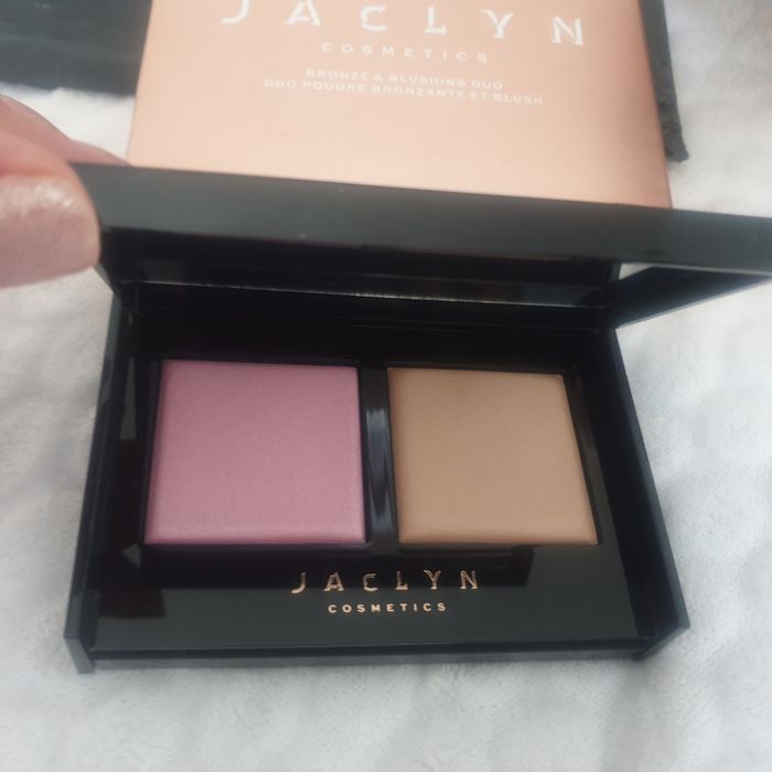 Jaclyn Hill Cosmetics bronzer+ róż