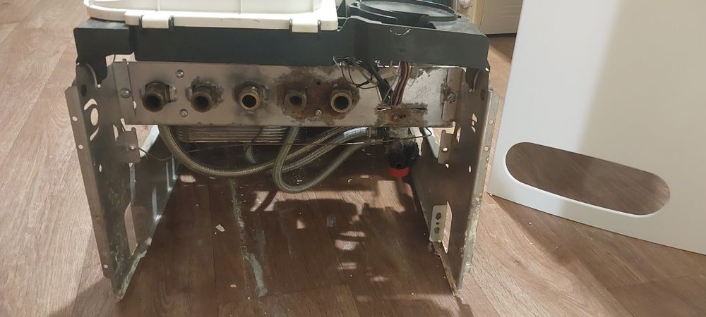 Котел двоконтурний димохідний chaffoteaux & maury elexia comfort 24 cf