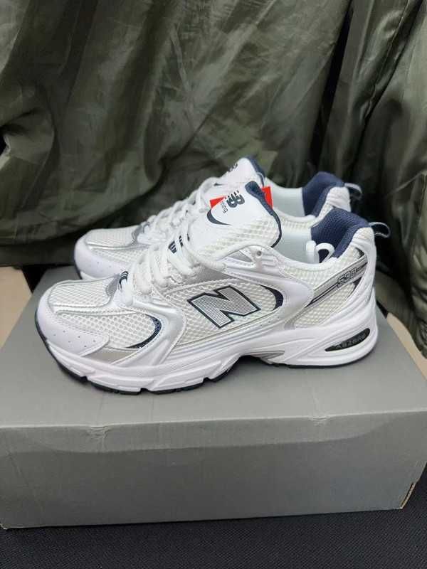 NewBalance530WhiteSllverNavy EU.36